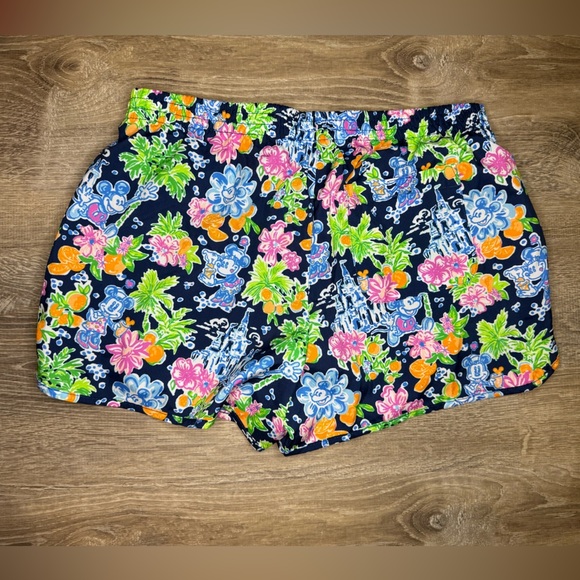 Lilly Pulitzer Loves Disney Ocean Trail Shorts XS Mickey Minnie Castle NWT - Picture 2 of 9